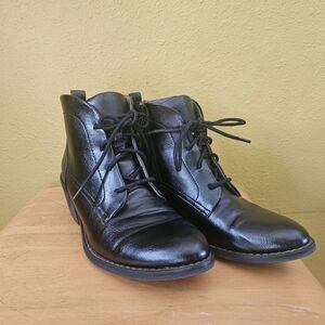 Womens Black Leather Chukka Boots By Sofft Size 8M